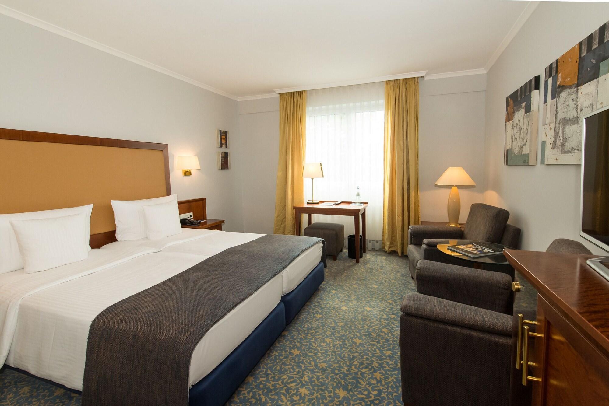 Oranien Hotel 4*